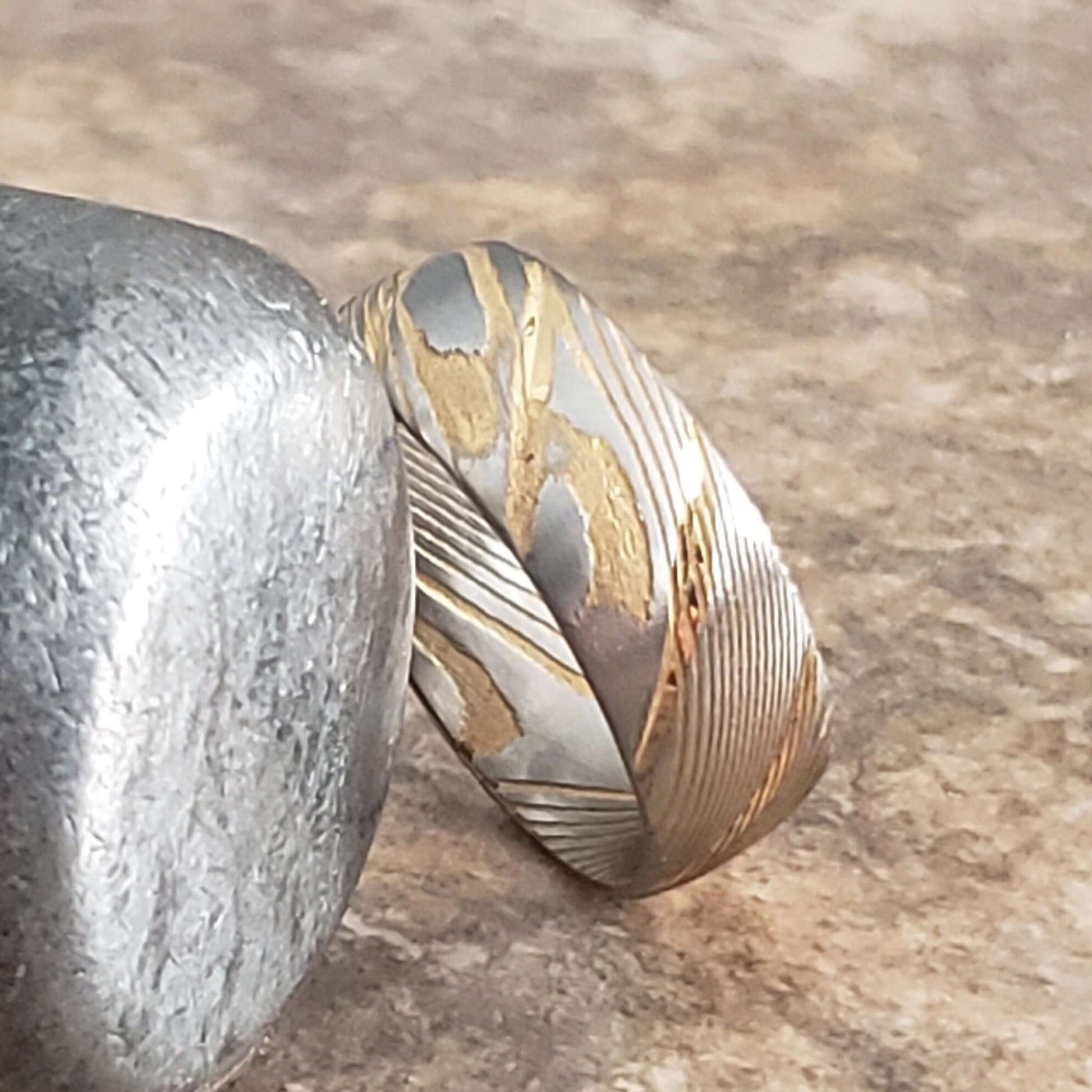 Damascus Steel Ring, Damascus Steel Mens Wedding Band - Unique Ring for Men - Damascus Steel Yellow Gold - 8mm Wide