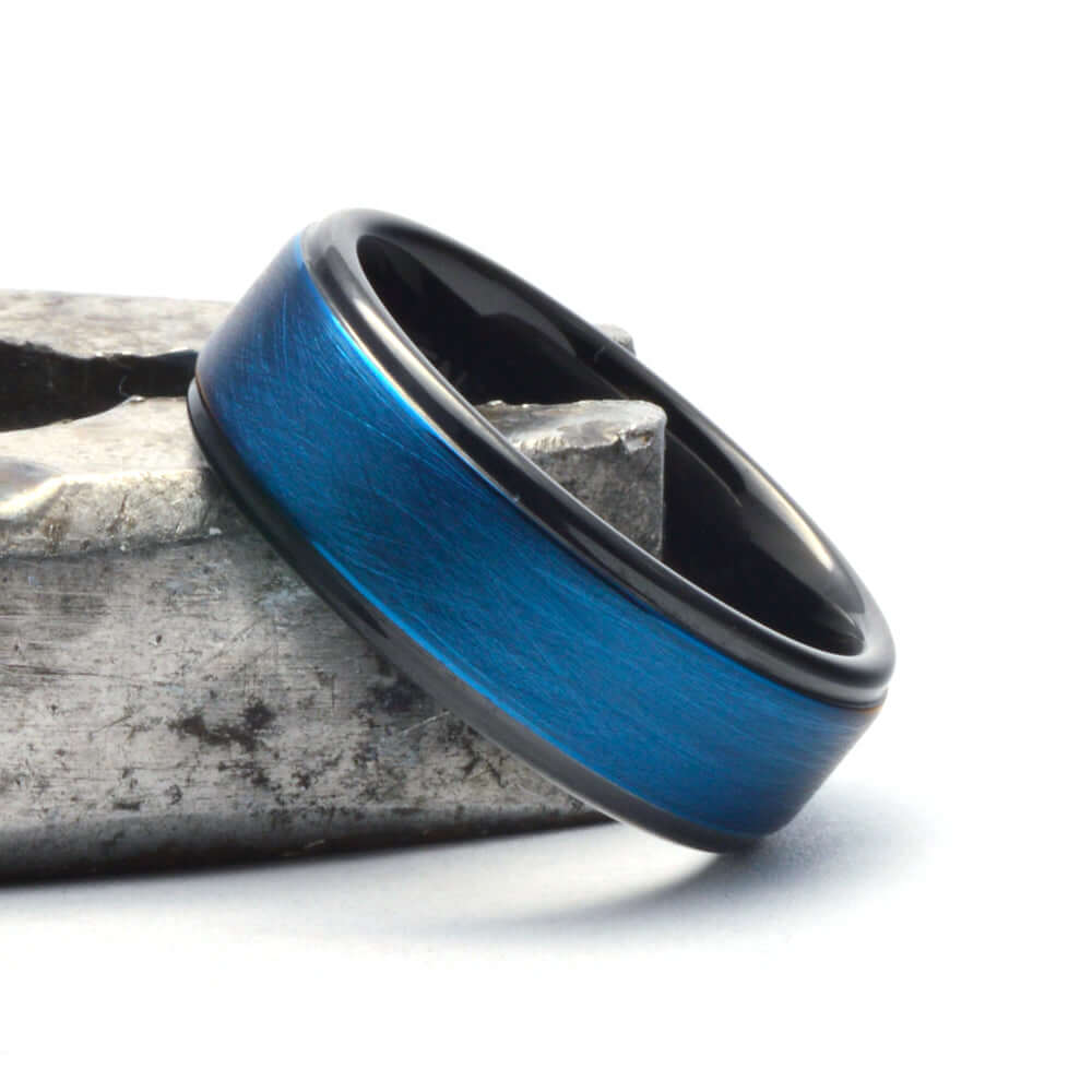 The Blueber - Blue Tungsten Wedding Ring with Black Steps